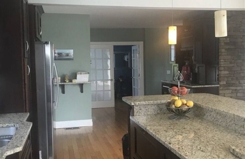 Newport House | Oceanview Beach House with great views and wrap around porch,short walk to beach
