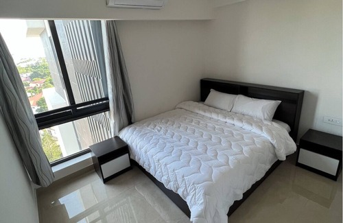 North Ridge Condo | Oceanview City Apt Urban Retreat