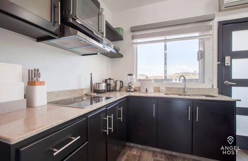 La Paz Condo | Oceanview Condo, 2 Pools, Game Room, Gym, Cinema!
