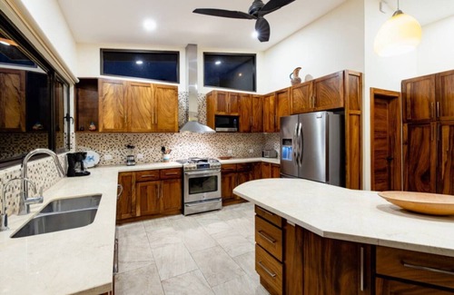 Playa Hermosa House | Oceanview Home Tranquil Sunsets of Hermosa Beach