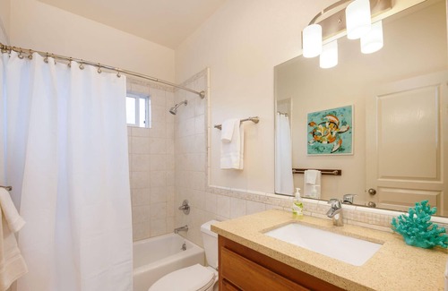 El Granada House | Oceanview Miramar Home – Steps to Beach, Restaurants, Trails, Activities