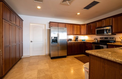 La Paz Apartment | Oceanview Penthouse E501 at 'Paradise of the Sea'