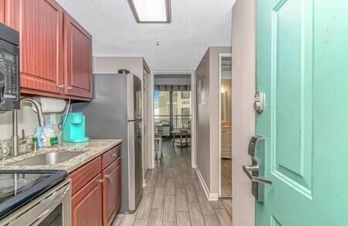 Myrtle Beach Apartment | Oceanview Retreat | Pet-Friendly | 2 Balconies