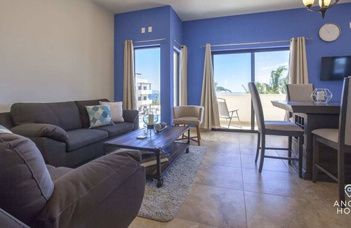 La Ventana Condo | Oceanview Stay, Satellite Internet, Steps to Beach