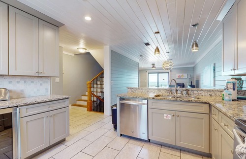 Miramar Beach House | Oceanview townhome with balcony, shared pool, central AC, & WiFi - walk to beach