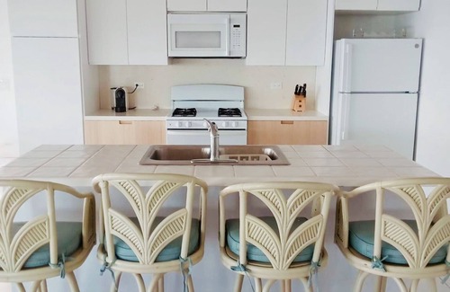 East End Village Villa | Oceanview villa with private pool, 5 mins to beach