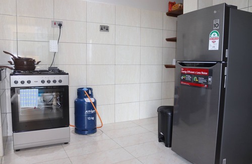 Bamburi Apartment | Oceanview Zuri Penthouse-Meters from the beach
