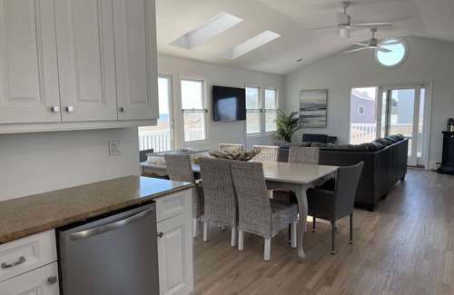 Alden Manor House | Oceanviews from Every Room.Steps to the Beach