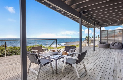 Gerroa House | OCEANZEDGE - Ultimate Oceanfront - Cosy fireplace - Pay 2 nights, stay 3