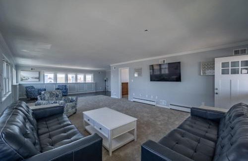 Ocean City Apartment | OCHG Lankford Oceanfront Penthouse