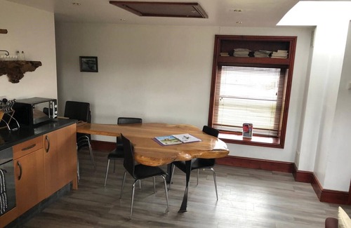 Newton Stewart House | Ochiltree Cottage, Waterside Newton Stewart.