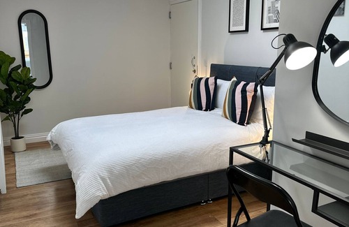 New Lodge Hotel | Ocho Homes By Eight Continents Duncairn Gardens