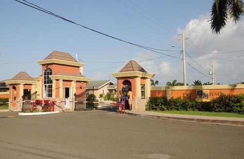 Mammee Bay House | Ocho Rios - Drax Hall Country Club 2-bed Luxury Villa