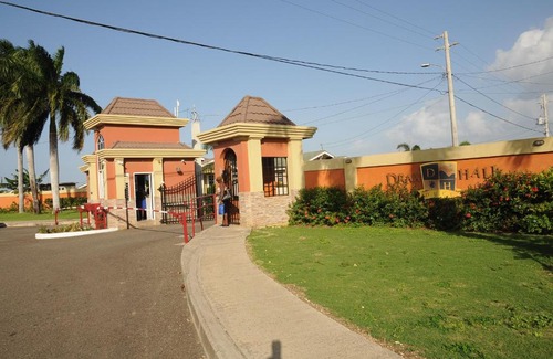 Mammee Bay House | Ocho Rios - Drax Hall Country Club 2-bed Luxury Villa