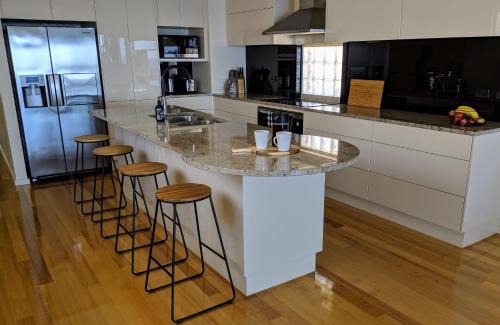 Moana House | Ochre Point Beach House on Moana Seafront