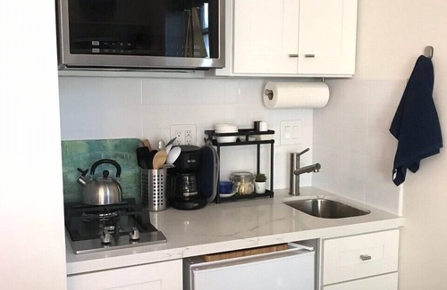 Ocean Park House | Oct. discount! 1 bedroom Charming Cottage unit 3 blocks to beach!