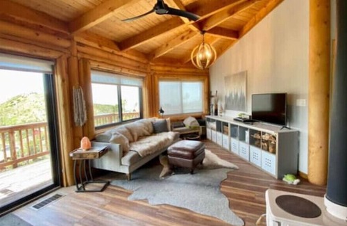 Mount Lemmon Cabin | Octagon Cabin
