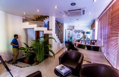 Male House | Octave