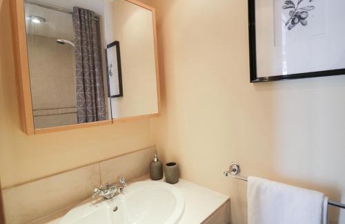 Ripon House | October Cottage