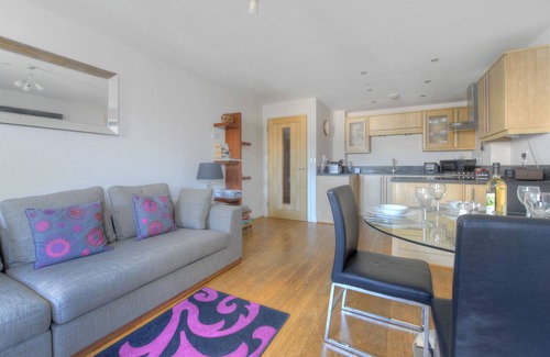 West Bay Cottage | Octopus