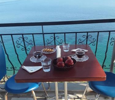 Qeparo Apartment | Odhisea Hotel Restaurant