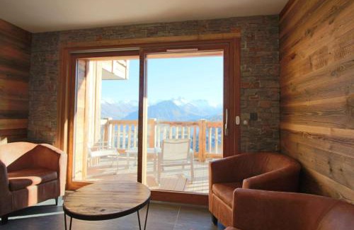 La Toussuire Apartment | ODYSSEE B203 Vaste appartement en vieux bois sur les pistes, vue panoramique