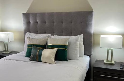 Saint Andrew Apartment | Odyssey Exquisite @ Charlemont