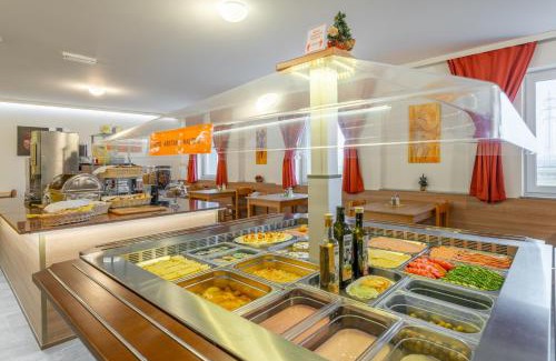 Fohrenhain Hotel | OEKOTEL Treffpunkt Föhrenhain