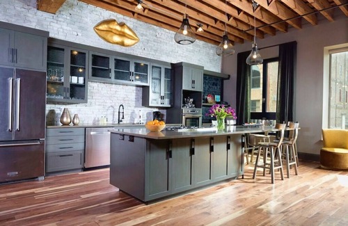 Downtown Nashville Condo | ❤️ of Downtown- 4 BR Walk to Everything! Producers Loft- Printers Alley Lofts