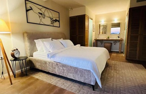 Jaffa Apartment | Ofek's place - Jaffa Courts