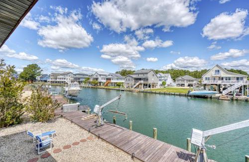 Captain's Cove House | Off Duty - Pet Friendly, Waterfront!