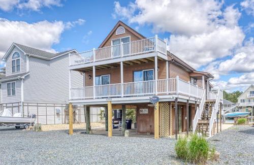 Captain's Cove House | Off Duty - Pet Friendly, Waterfront!