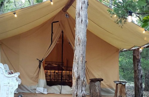 Fayette County RV Rental | Off grid glamping