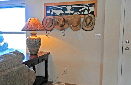 Panguitch House | Off Grid in Rock Canyon near Bryce