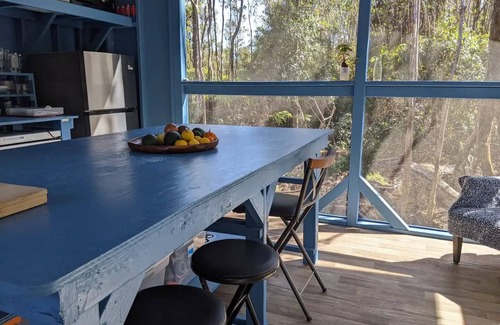 Fern Forest Cabin | Off-Grid Rainforest Retreatnn