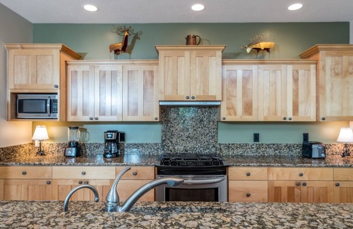 Park Meadows House | Off-Season Monthly Rental Available - The Cove at Park Meadows - Sleeps 8