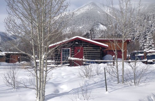 Twin Lakes Cabin | Off the Beaten Path Historic Cabin Surrounded By Raw Beauty STRL #2025-073