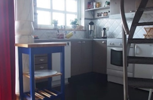 Unnaryd House | Off to the north - Bright loft in southern Sweden right on the water for 2-4 people