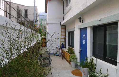 Cheongunhyoja-dong House | Oh My Guesthouse