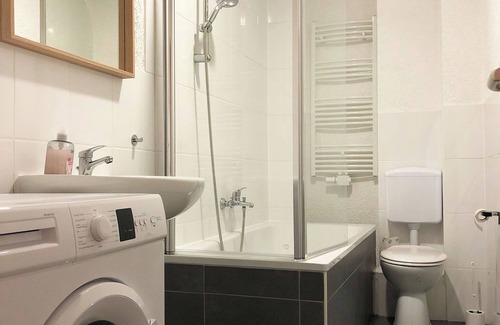 Oberhausen Apartment | OH02 - Apartment in Oberhausen near Duisburg, 55 sqm, 2 rooms, max. 5 persons