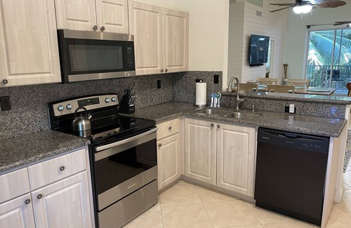 Rock Harbor House | Ohana Cay 2brm/2bth - Book your getaway!