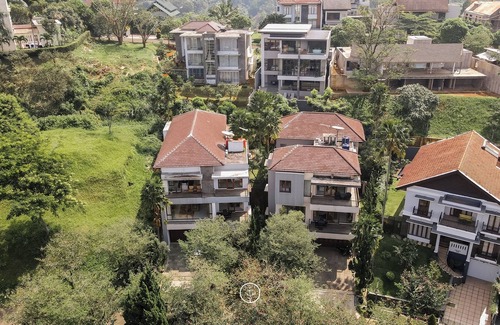 Hegarmanah Villa | Ohara City View 5BR Villa with a Private Pool