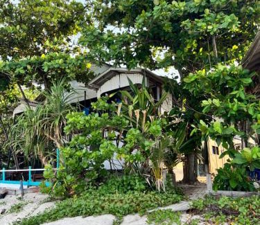 Pulau Perhentian Kecil Hostel | Ohlala Guesthouse