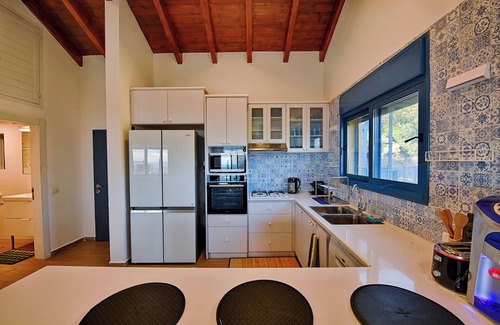 Amirim House | Ohn-Bar Guesthouse