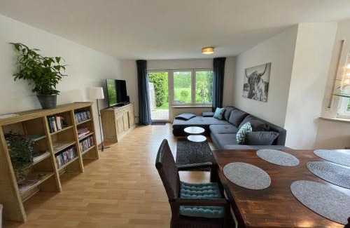 Michelfeld Apartment | OhPardon! MICHELFELD - Terrasse, 5 Betten, Smart-TV