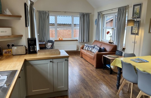Fort Augustus Cottage | Oiseval is a pet friendly cottage with magnificent views. Newly available!