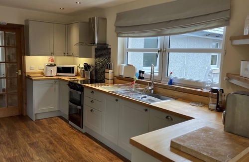 Fort Augustus Cottage | Oiseval is a pet friendly cottage with magnificent views. Newly available!