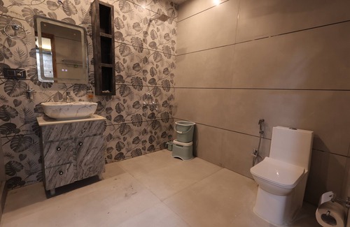Noida Other | Ojas Farm Stay, 3BHK Farmhouse, Sector 150, Noida