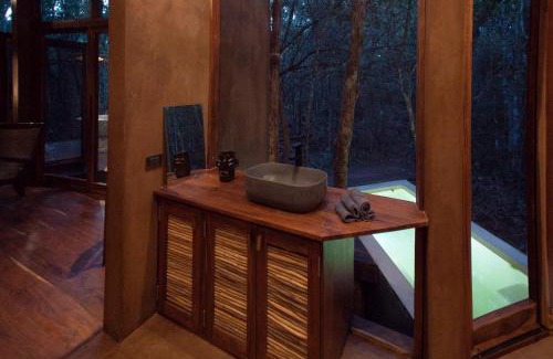 Tulum Villa | OJO DE ÁRBOL, boutique cabin in the real jungle