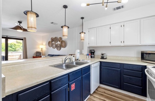 Fort Walton Beach House | Okaloosa Island Access #1 Bumble Beech Townhouse